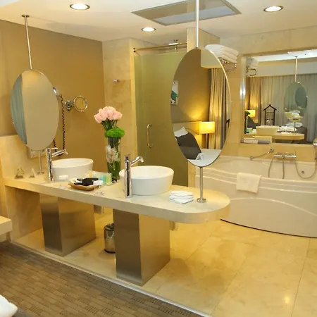 Hotel Doubletree By Hilton Ankamall 5*