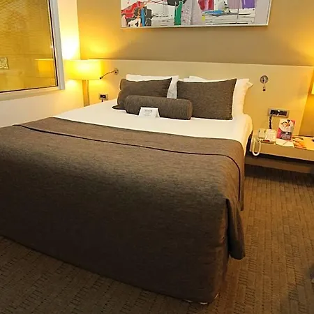 Doubletree By Hilton Ankamall Szálloda 5*