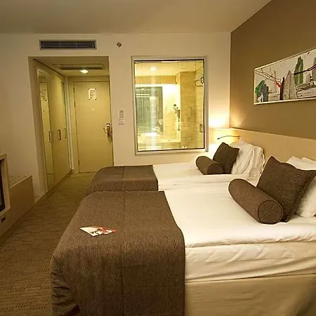 Szálloda Doubletree By Hilton Ankamall 5*